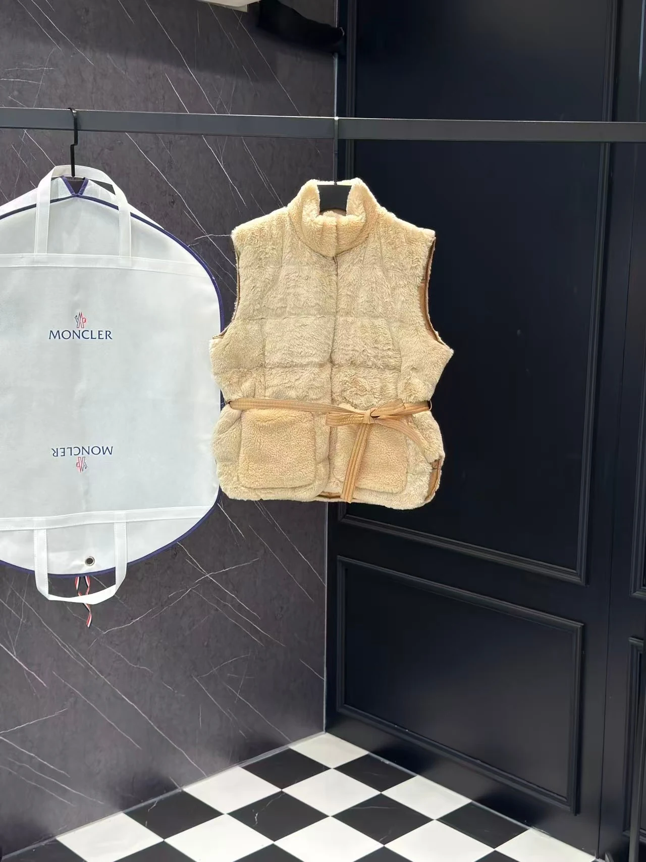 Moncler puffer jacket - real photo 4