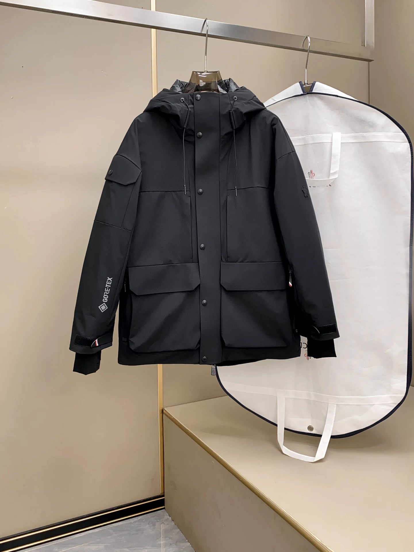 Moose Knuckles puffer jacket - real photo 2