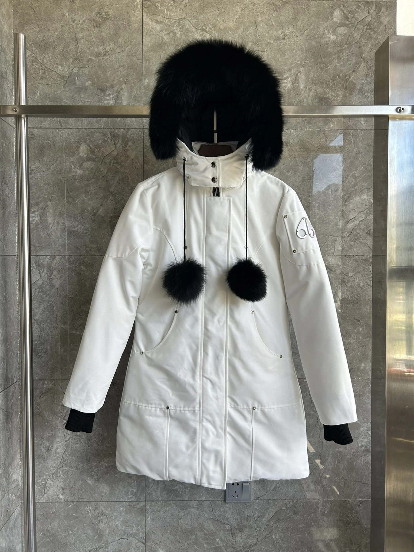 Moose Knuckles puffer jacket - real photo 1