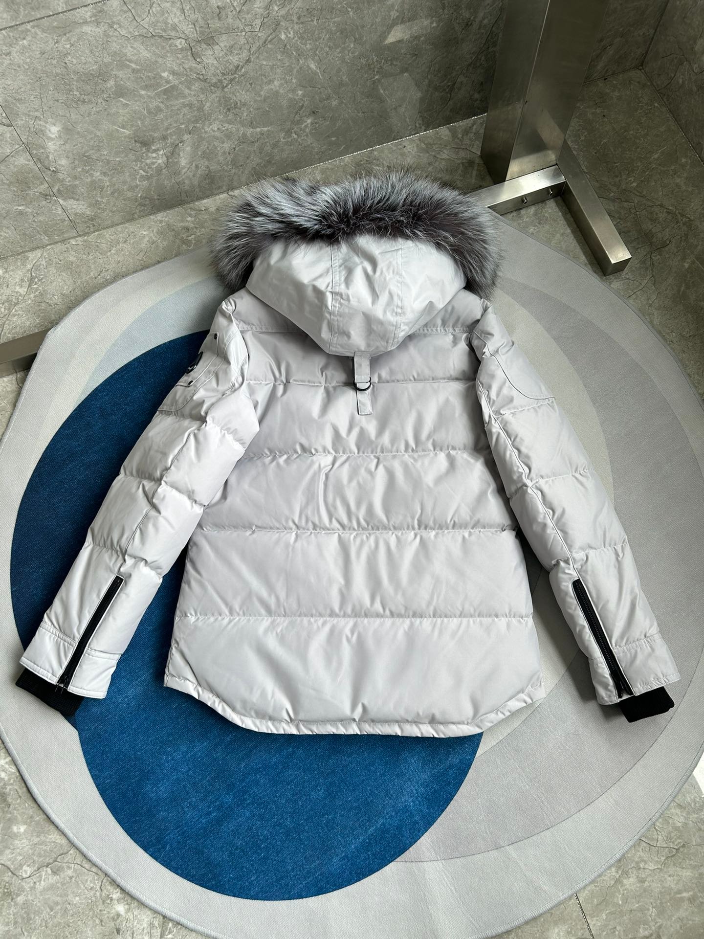 Moose Knuckles puffer jacket - real photo 6