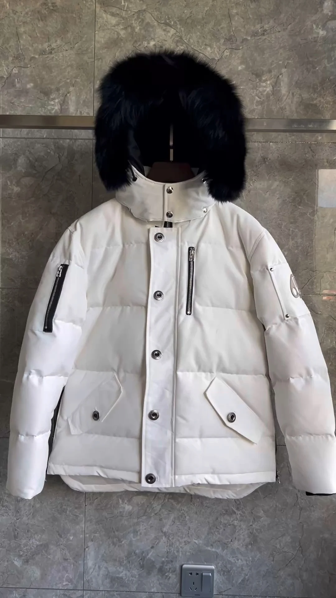 Moose Knuckles Short Puffer Jacket - Style 11 - Moose Knuckles puffer jacket real photo 1