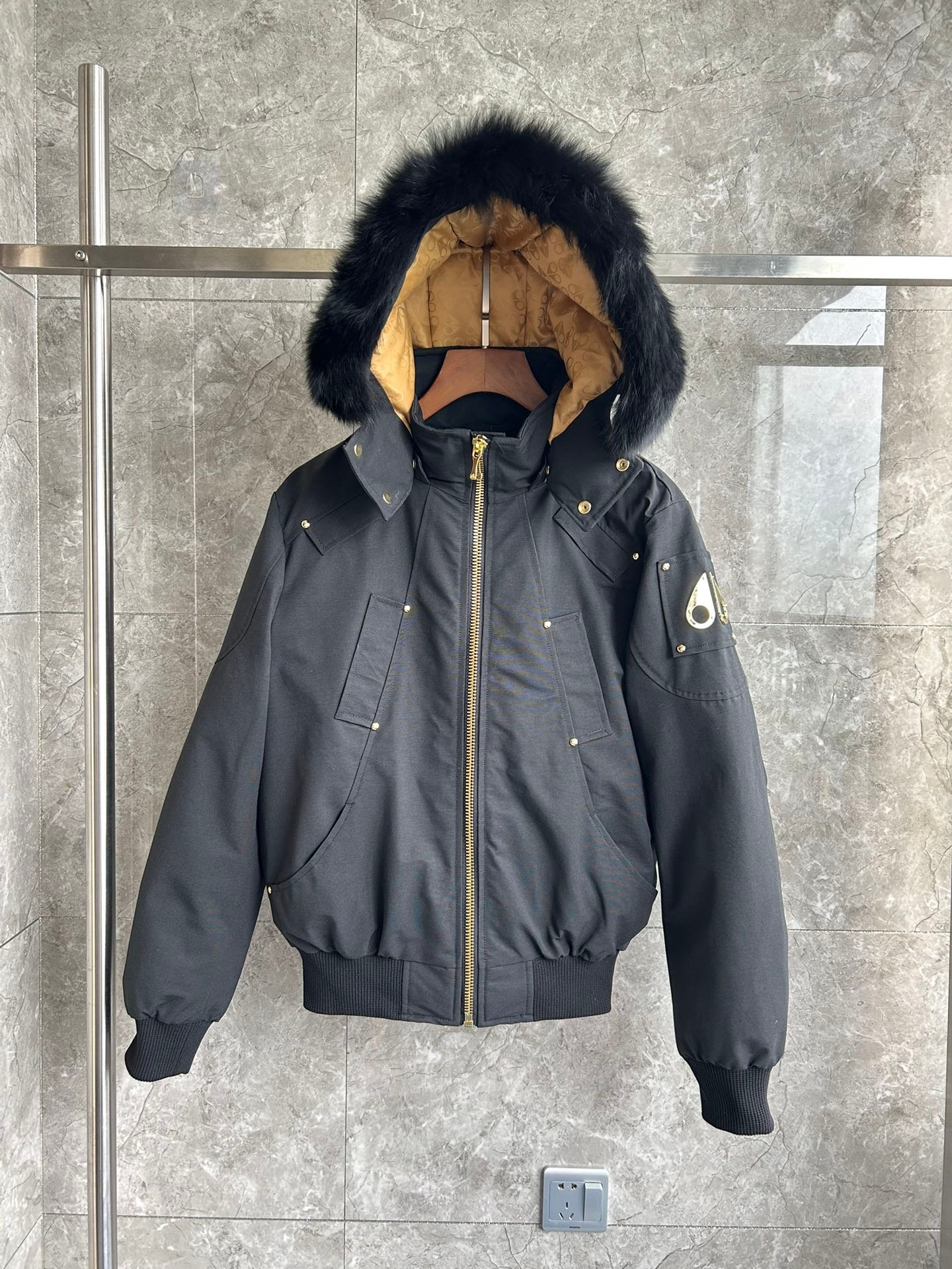 Moose Knuckles puffer jacket - real photo 1