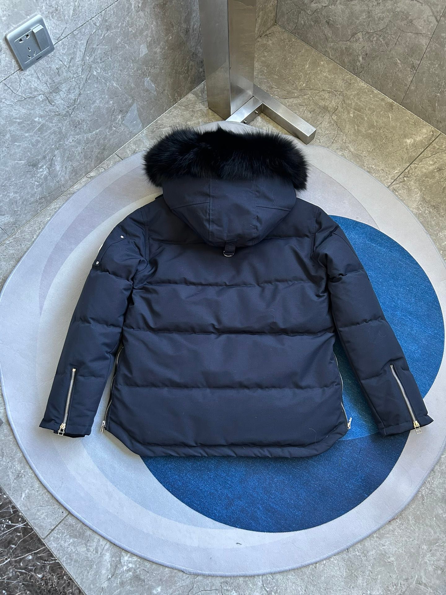Moose Knuckles Short Puffer Jacket - Style 41 - Moose Knuckles puffer jacket real photo 6