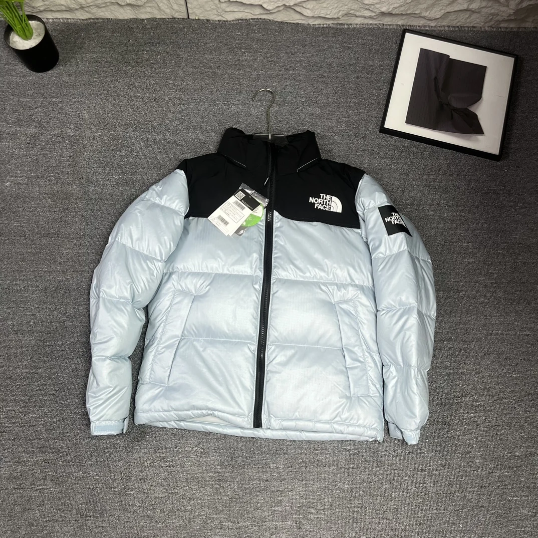 North Face puffer jacket - real photo 6
