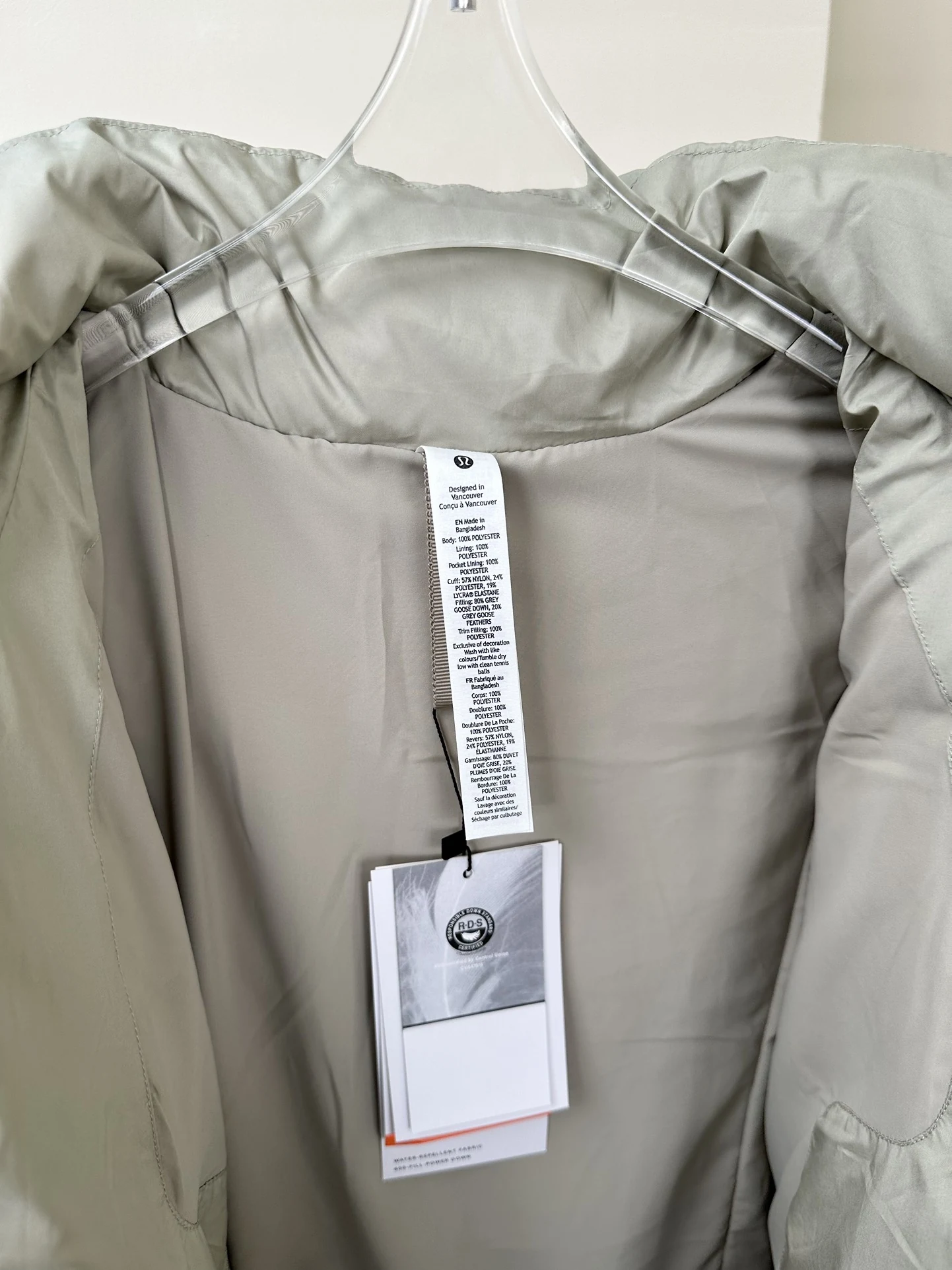 North Face puffer jacket - real photo 7