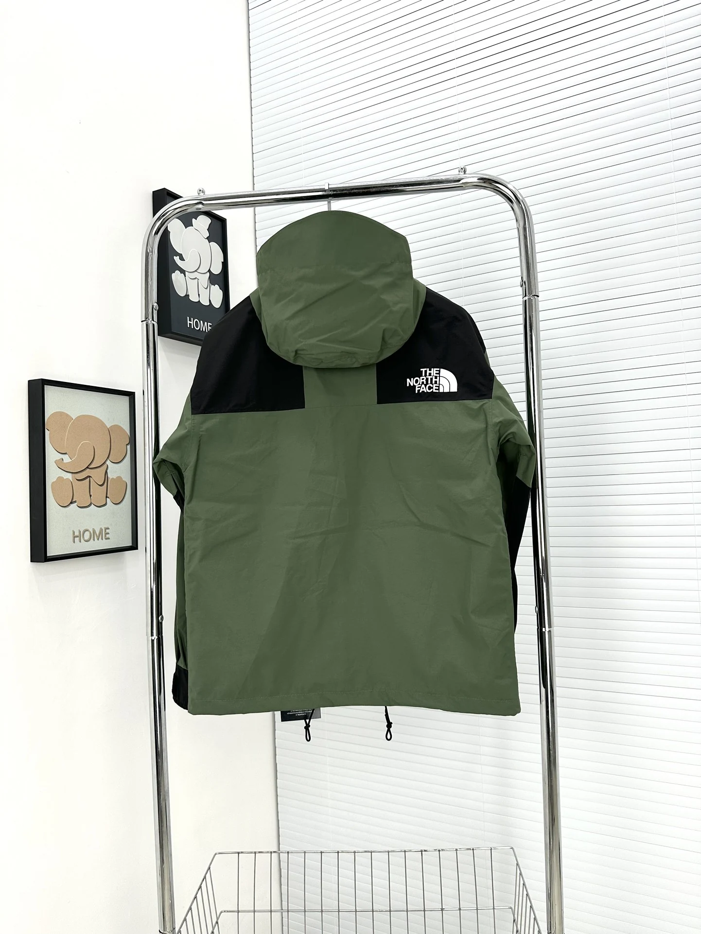 North Face puffer jacket - real photo 3