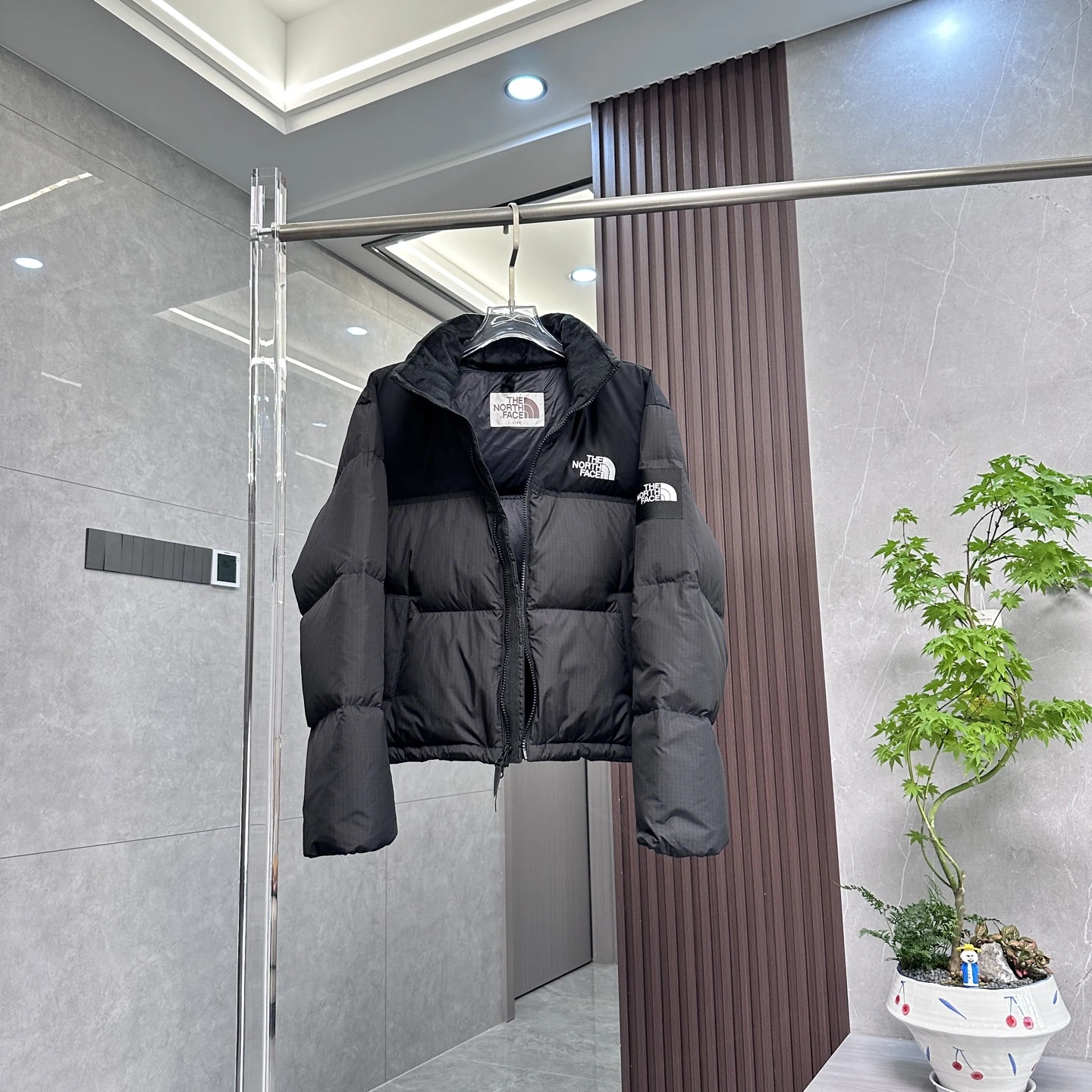 North Face Short Puffer Jacket - Style 2 - North Face puffer jacket real photo 7