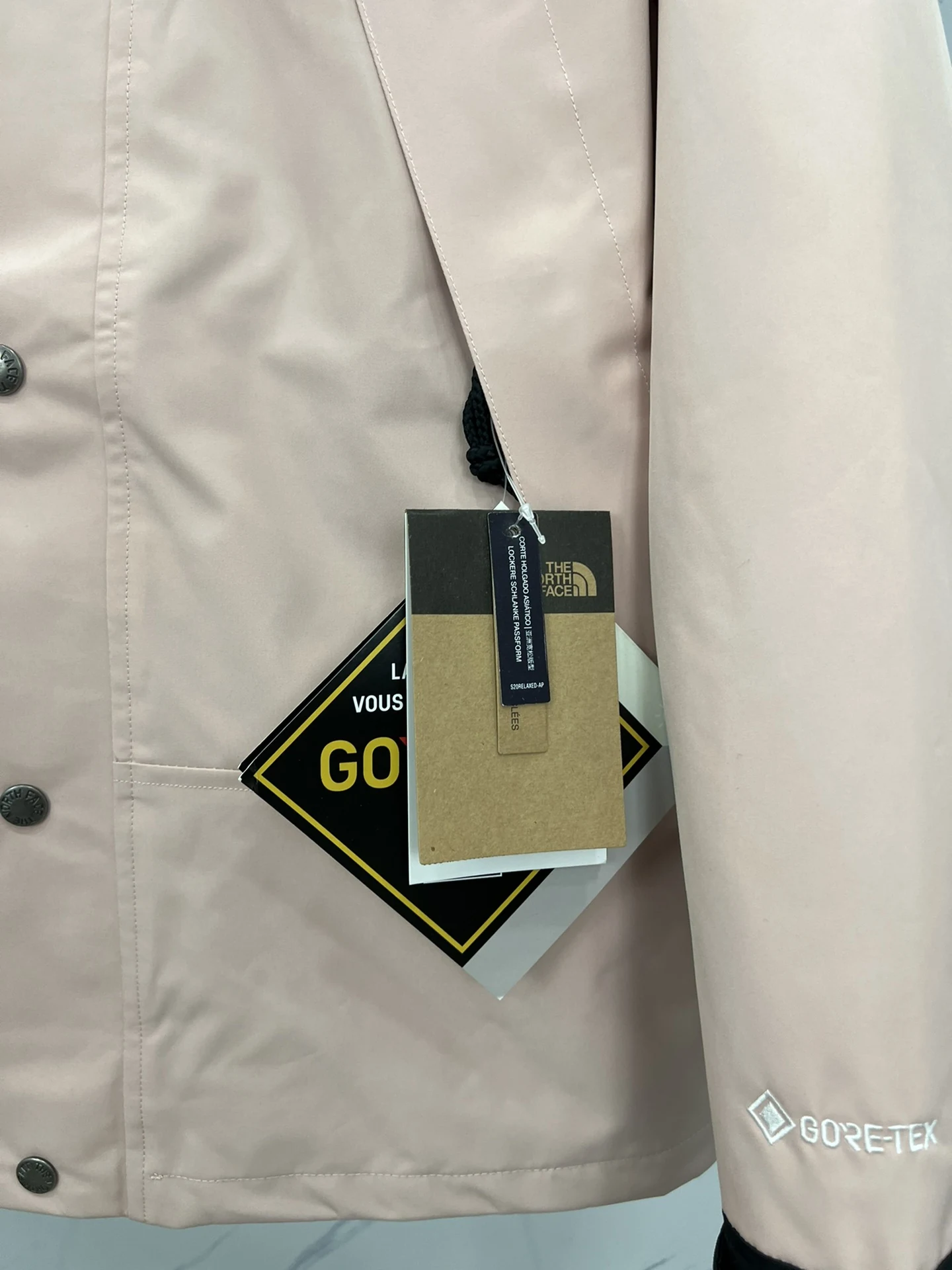 North Face puffer jacket - real photo 4