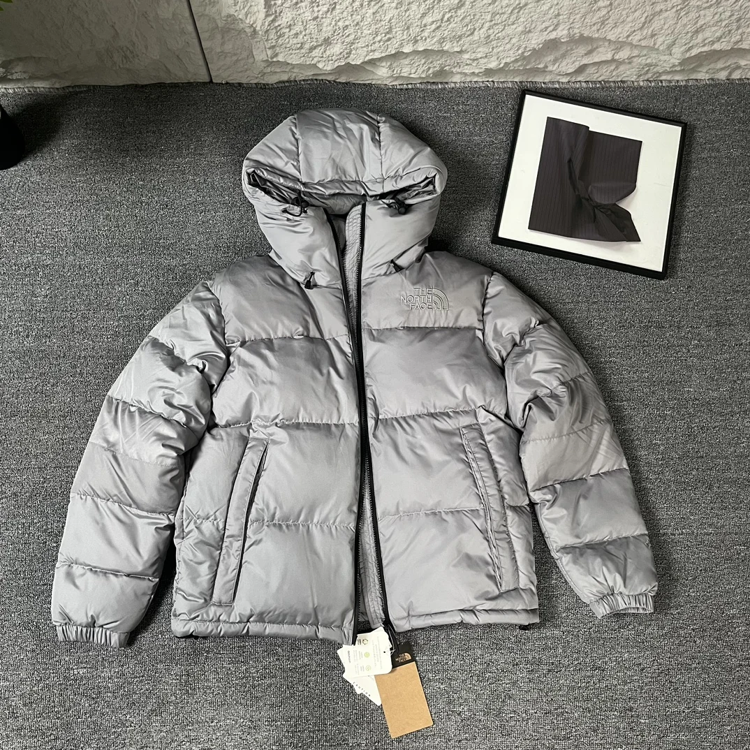 North Face puffer jacket - real photo 6