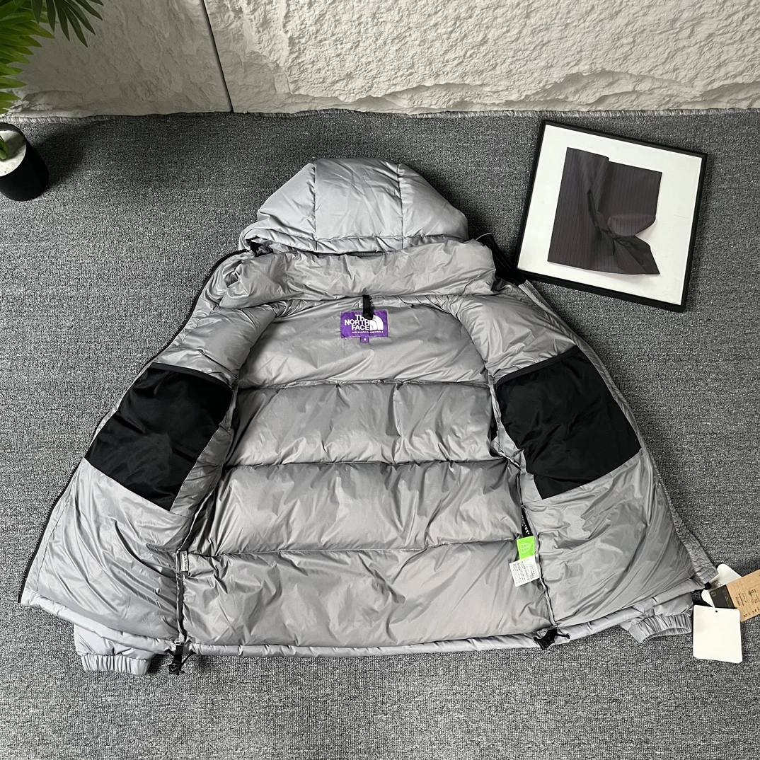 North Face puffer jacket - real photo 7