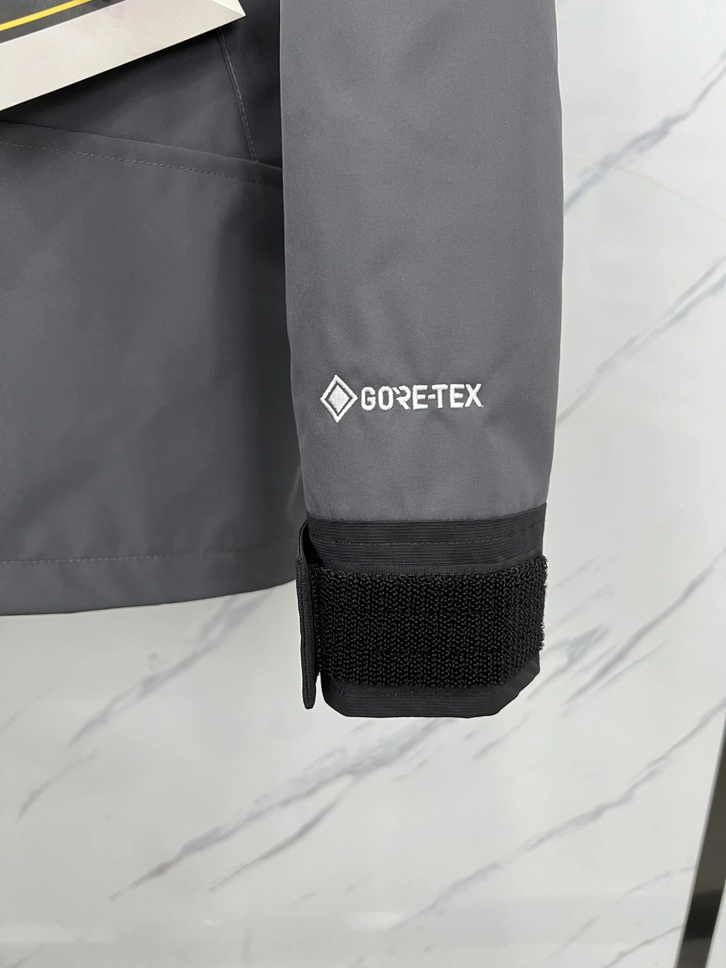North Face puffer jacket - real photo 3