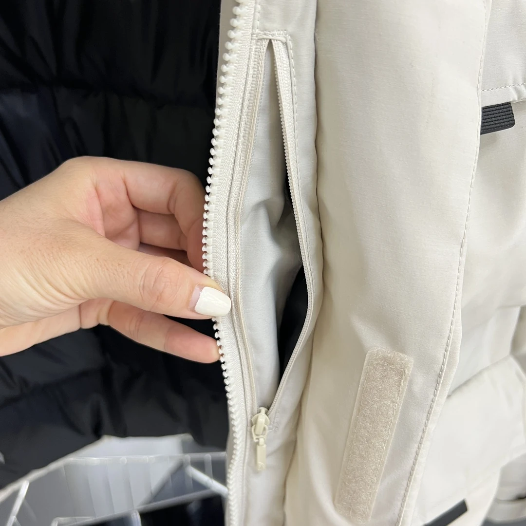 North Face puffer jacket - real photo 9