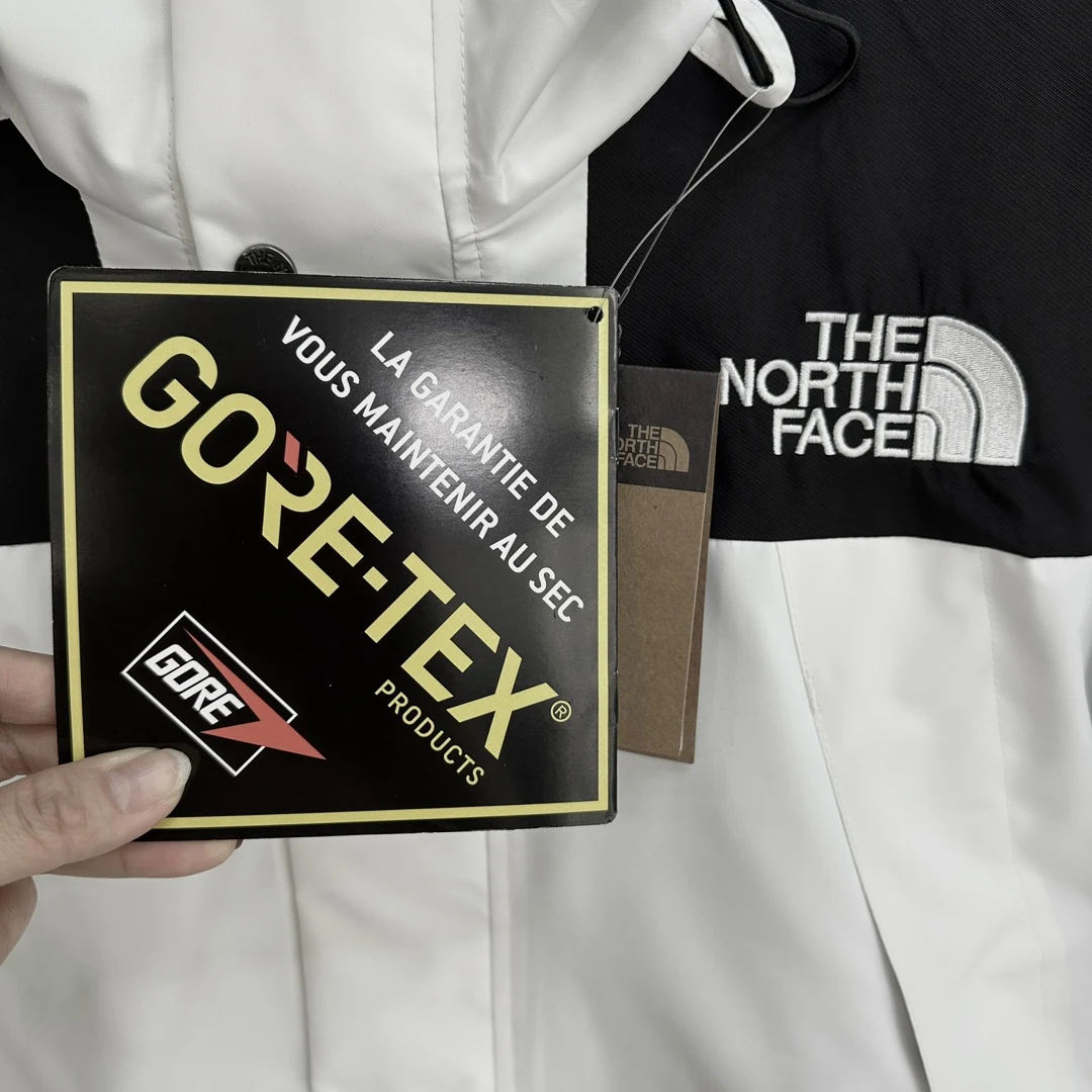North Face puffer jacket - real photo 4