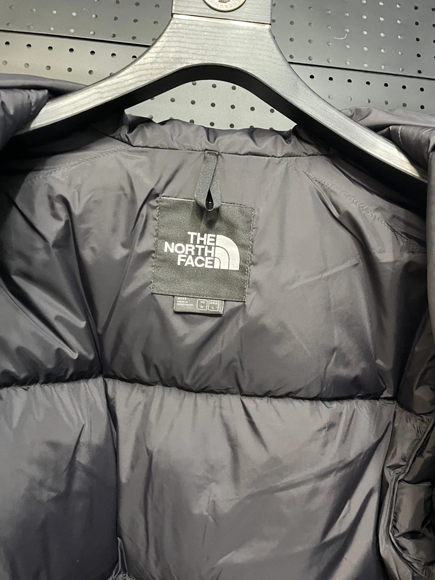 North Face puffer jacket - real photo 8
