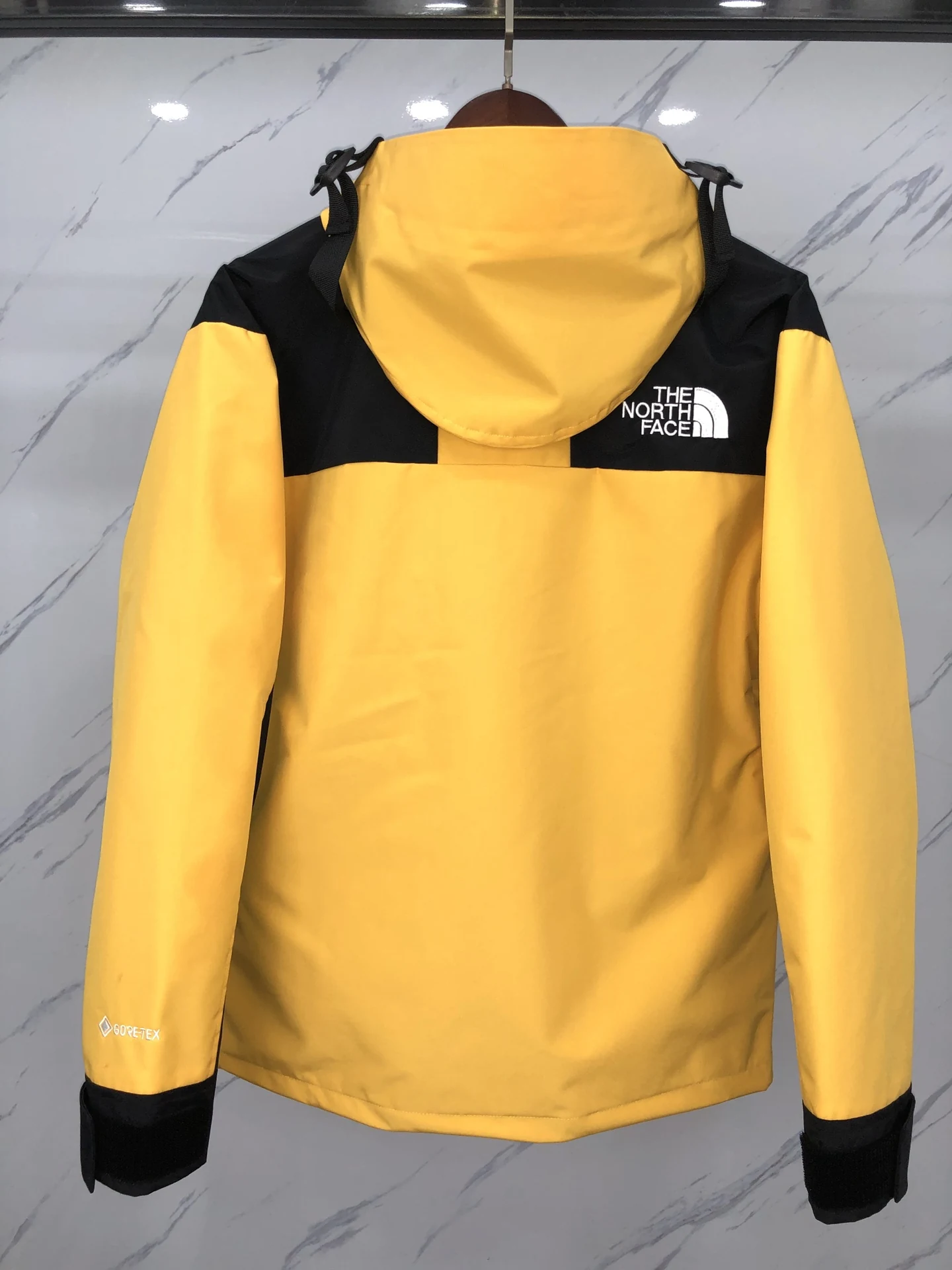 North Face puffer jacket - real photo 2