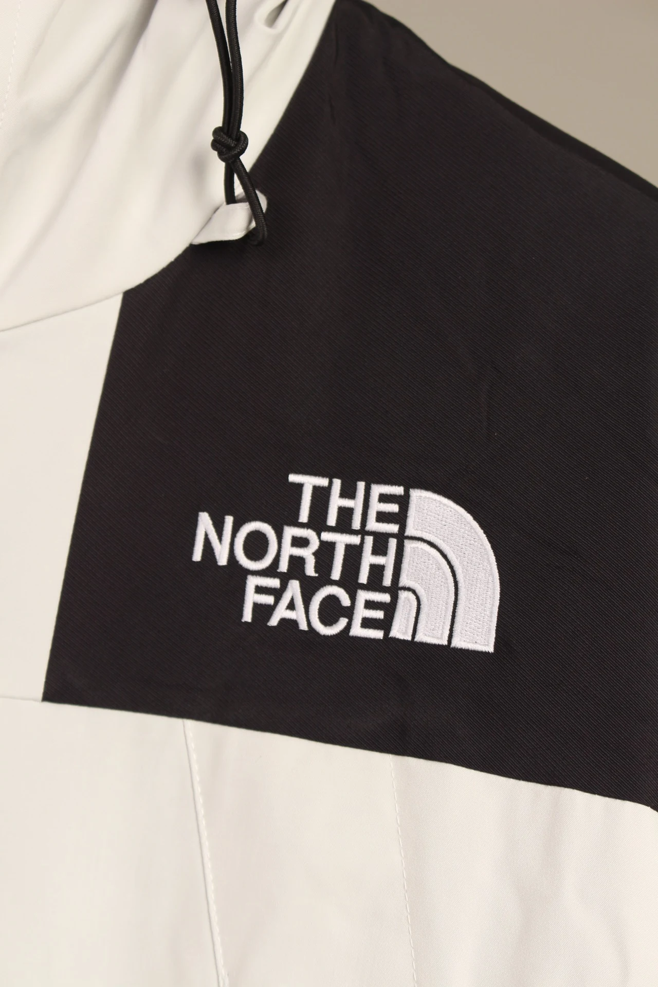North Face puffer jacket - real photo 5