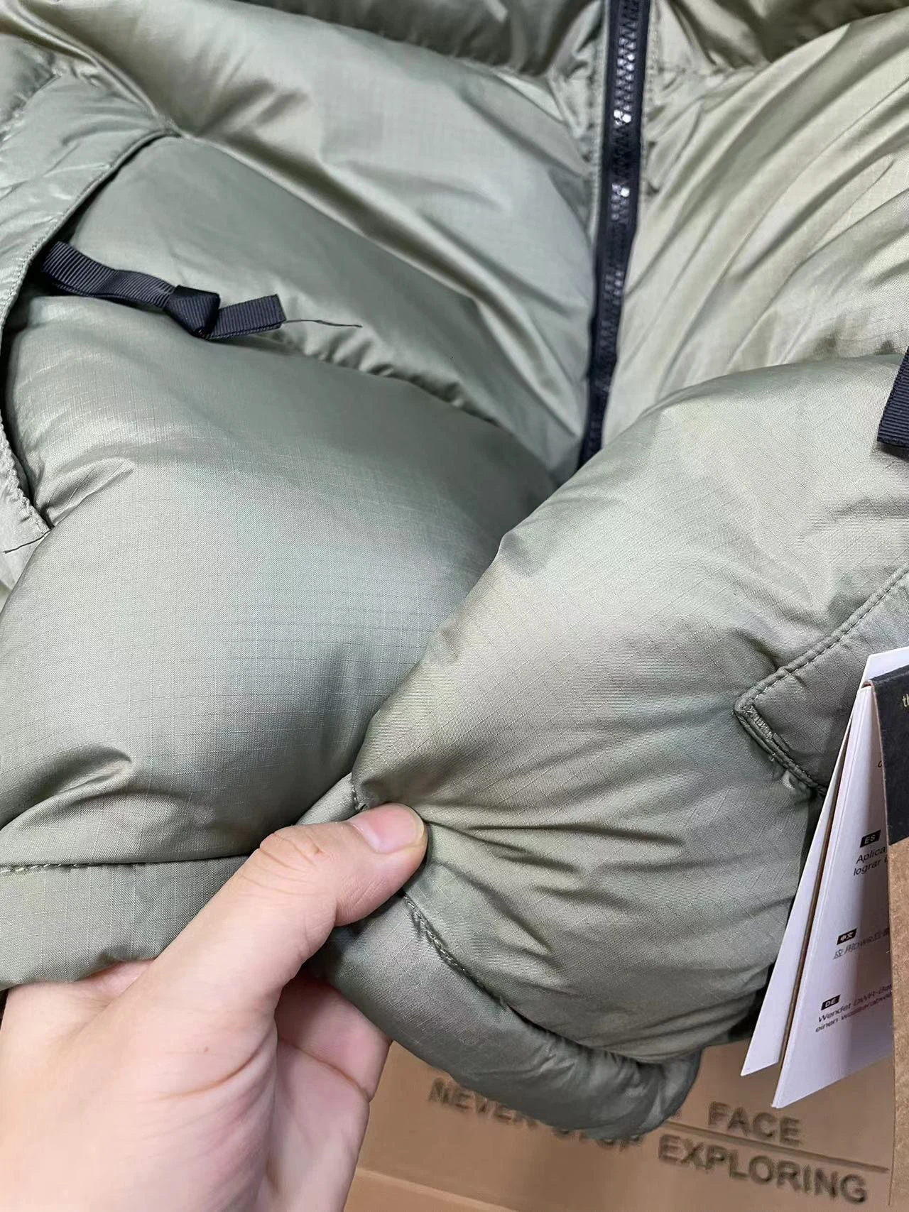 North Face puffer jacket - real photo 5