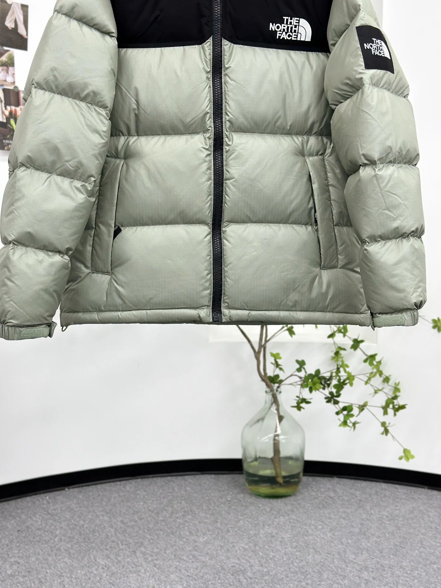 North Face puffer jacket - real photo 6