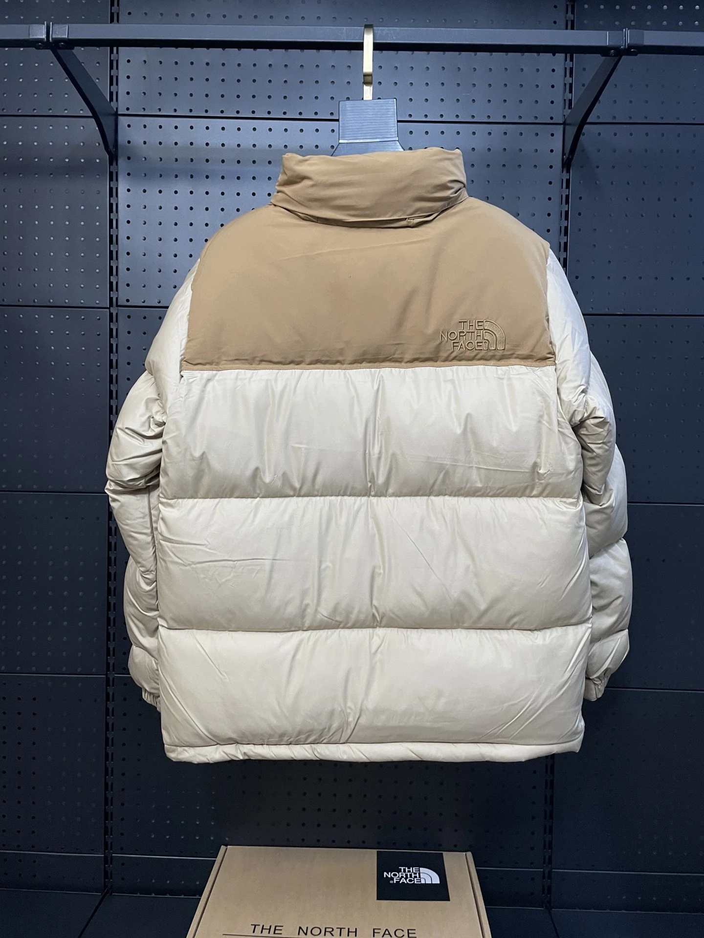 North Face puffer jacket - real photo 2