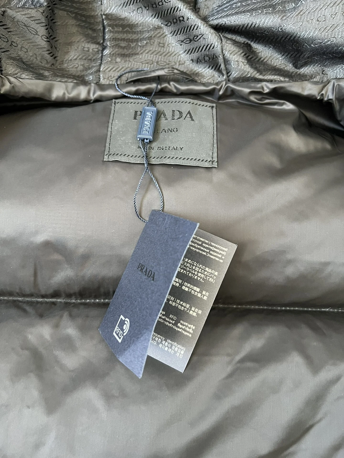 Prada puffer jacket - real photo 2