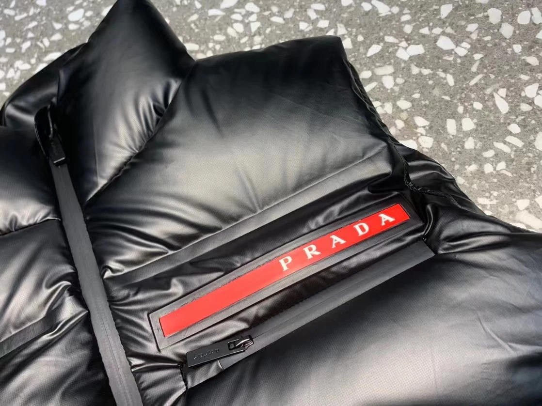 Prada puffer jacket - real photo 7