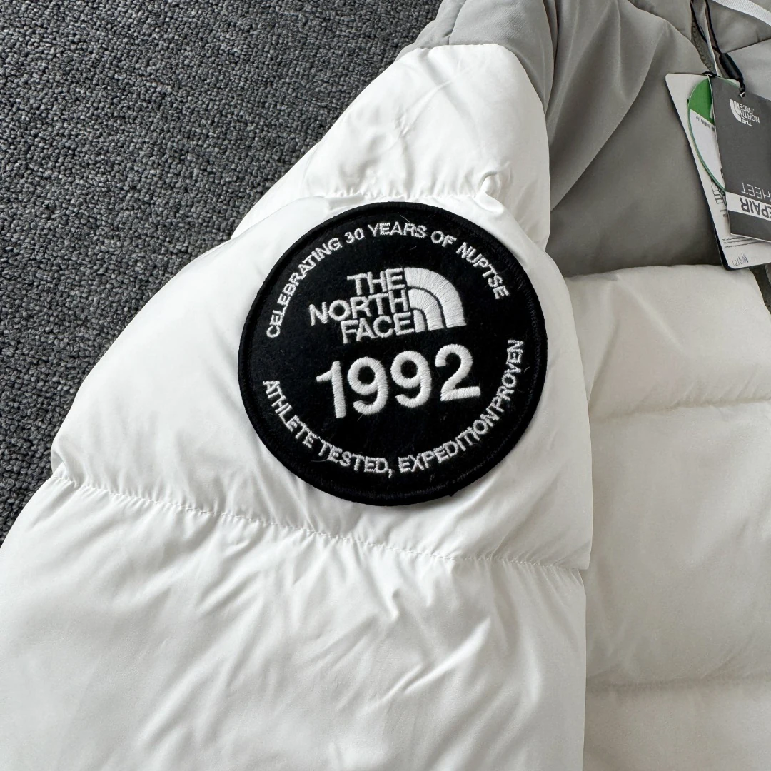 The North Face puffer jacket - real photo 7