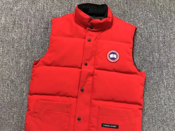 Canada Goose Black Logo Patch Down Vest - view 9