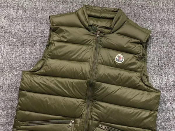 Moncler White Glossy Down Vest - view 10