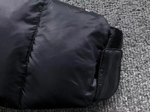 The North Face Black 1996 Nuptse Vest B - view 10