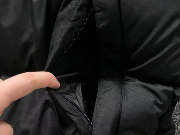The North Face Black Hooded 700 Puffer - view 9