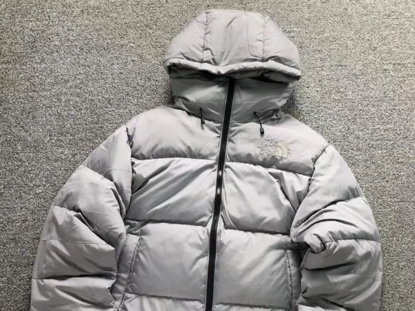 The North Face Black Hooded 700 Puffer - view 12