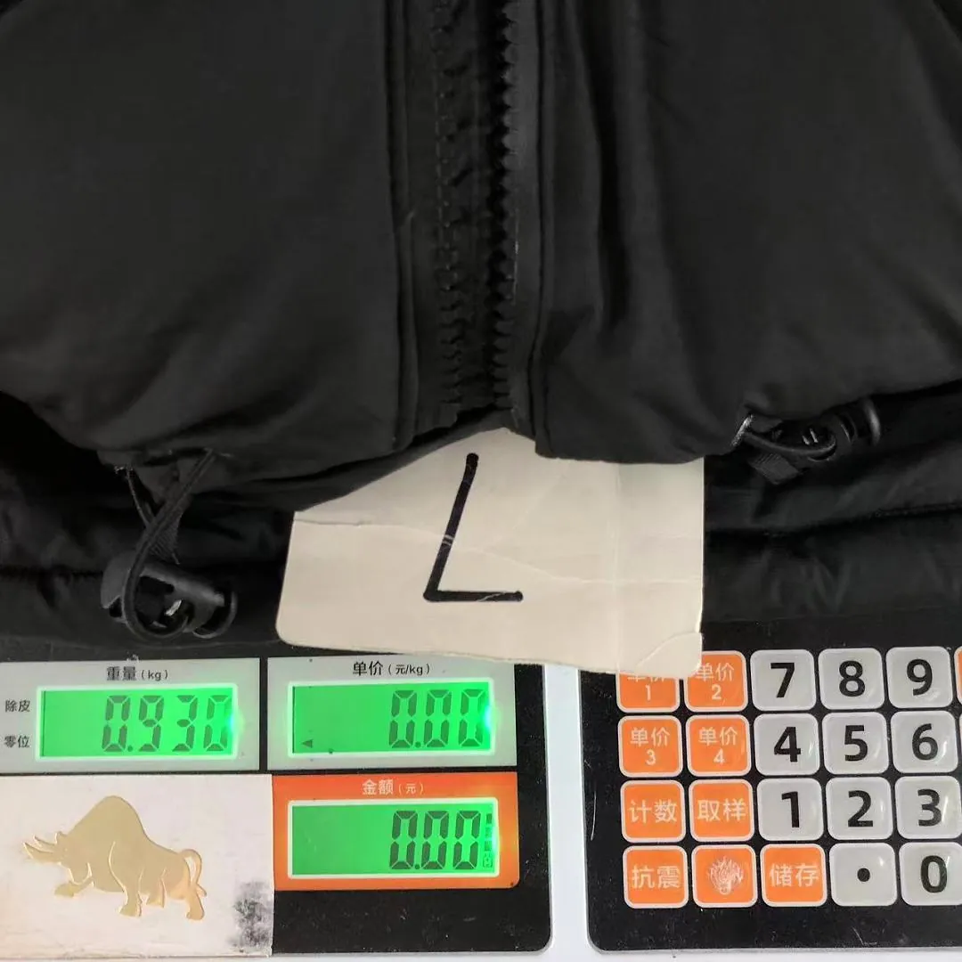 The North Face Black Hooded 700 Puffer