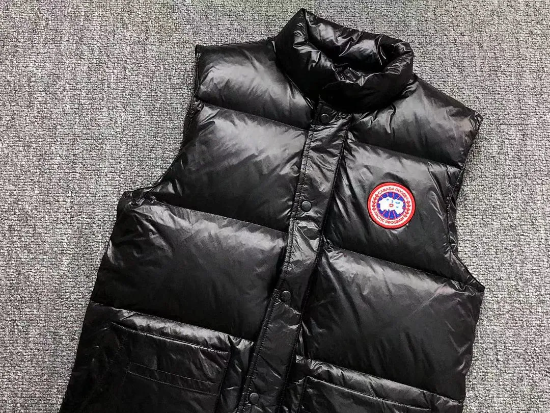 Canada Goose Black Glossy Down Vest E