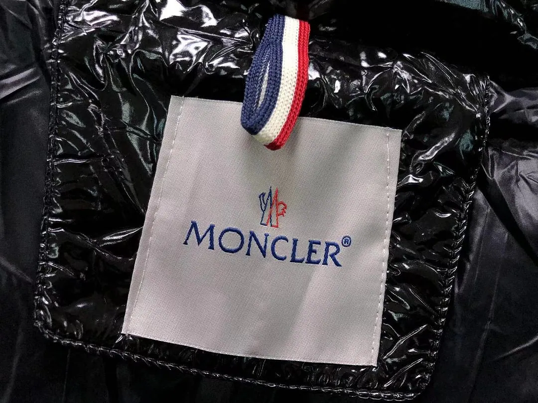 Moncler Black Glossy Longline Puffer B