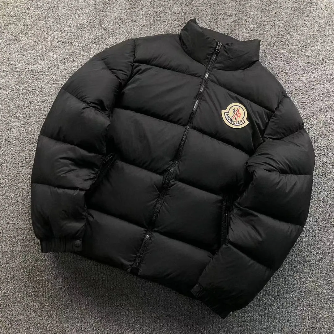 Moncler Citala Short Down Jacket in black
