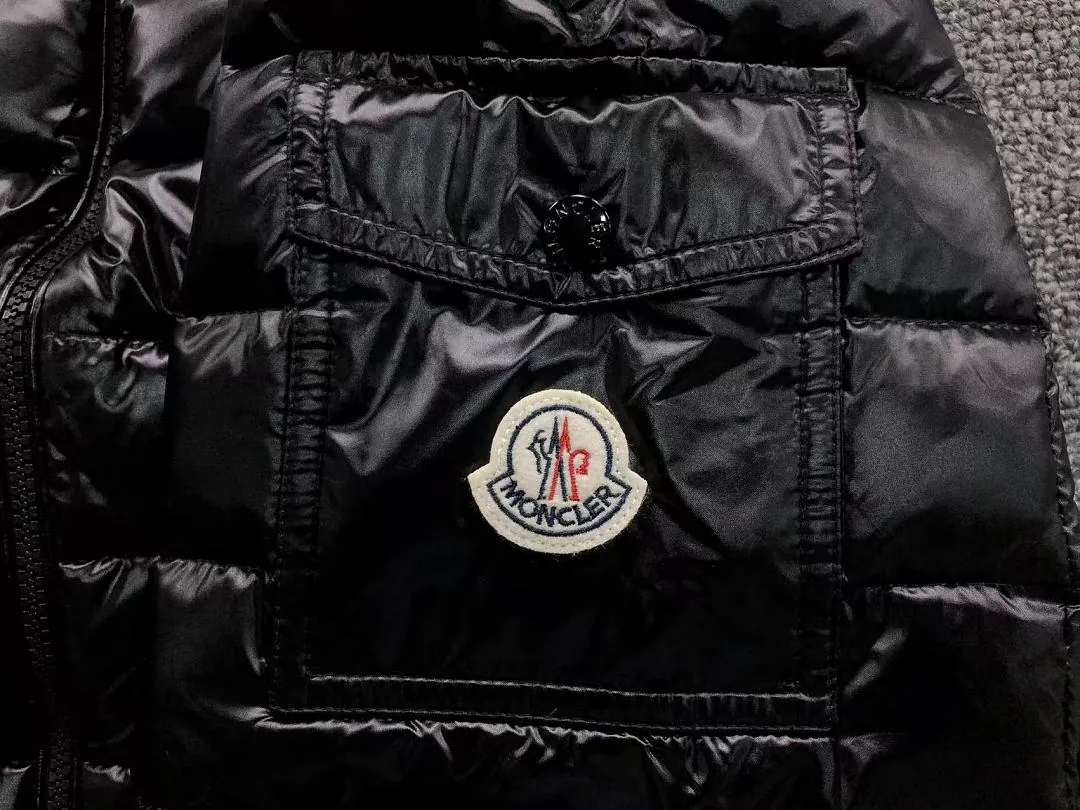 Moncler Black Glossy Longline Puffer G