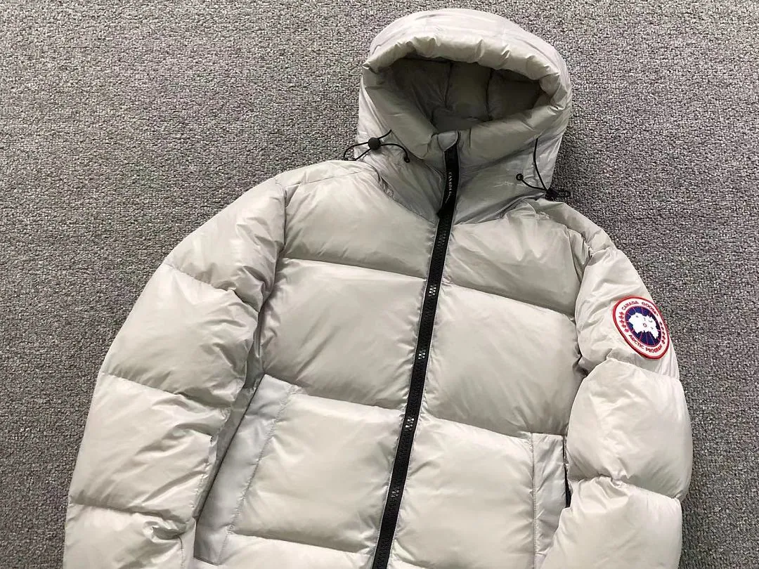 Canada Goose Black Fur Hood Puffer B