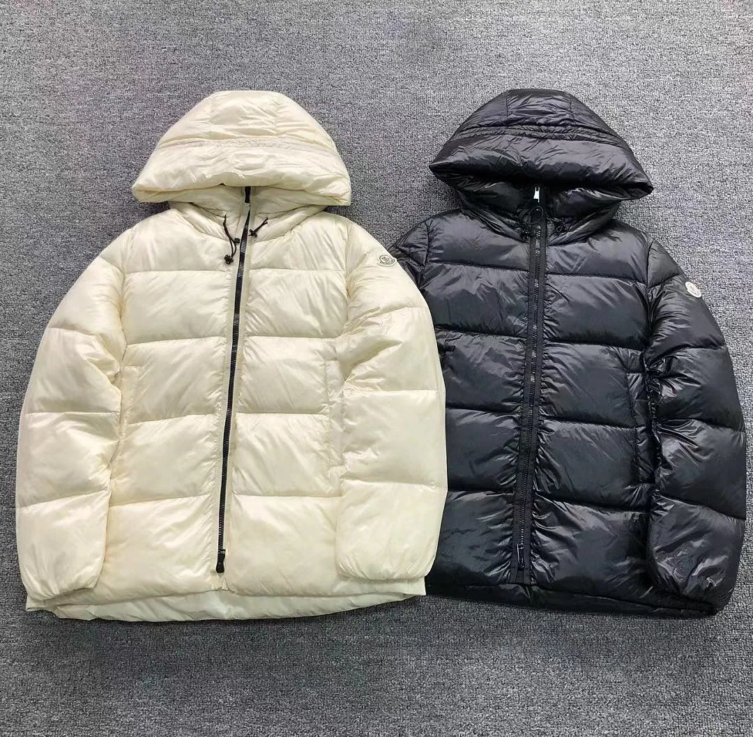 Moncler Serittes Hooded Short Down Jacket
