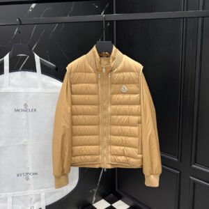 Moncler Verney 3-In-1 Short Down Jacket